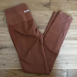 Mandarin Alphalete Amplify Leggings